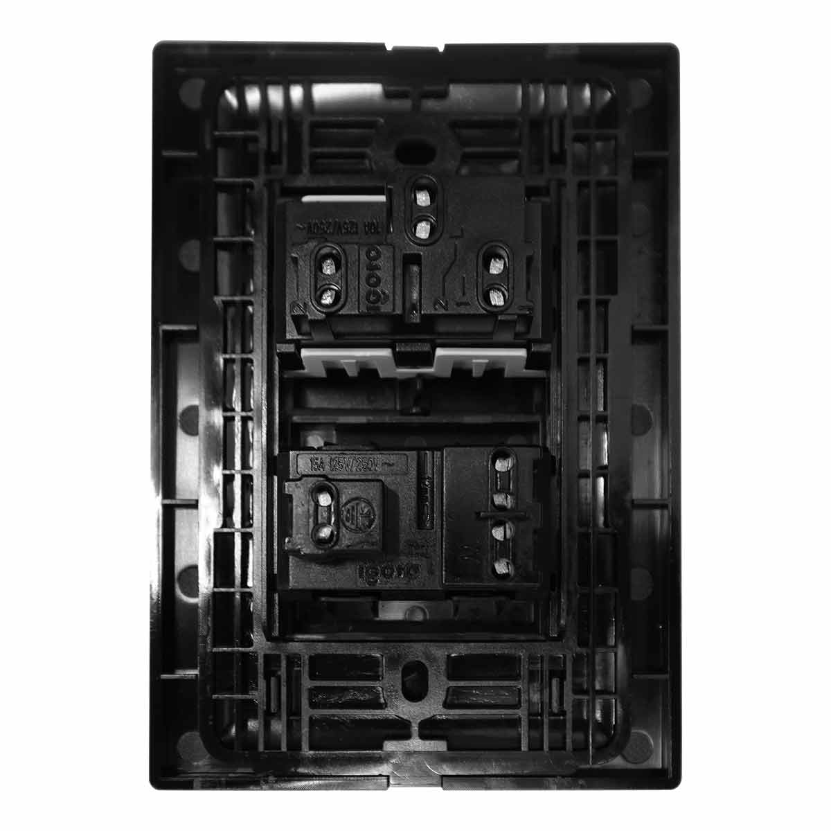 Placa Armada Cristal Con 1 Apagador Escalera Y 1 Contacto De 1.5 Modulos Negro Igoto