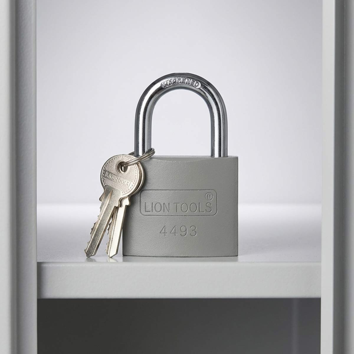 Candado De Hierro 63mm Gancho Corto Seguridad 3 Llaves