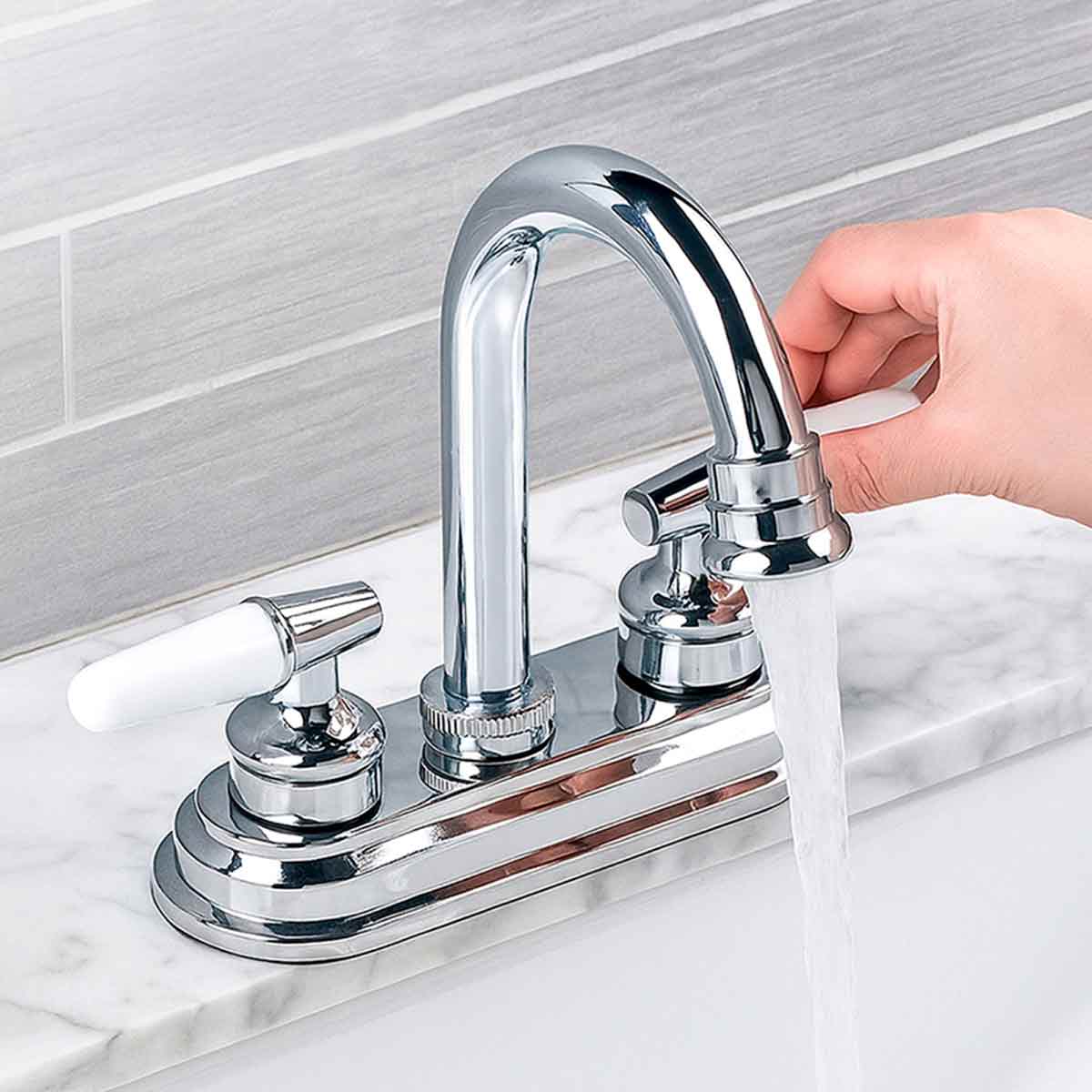Mezcladora Para Lavabo 4" Cuello De Acero Inoxidable Con Cubierta Y Manerales De ABS Roalflux