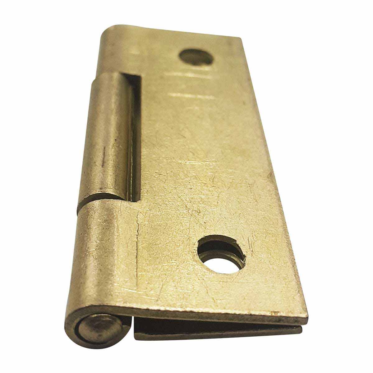 Bisagra-rectangular-dorada-cerrada