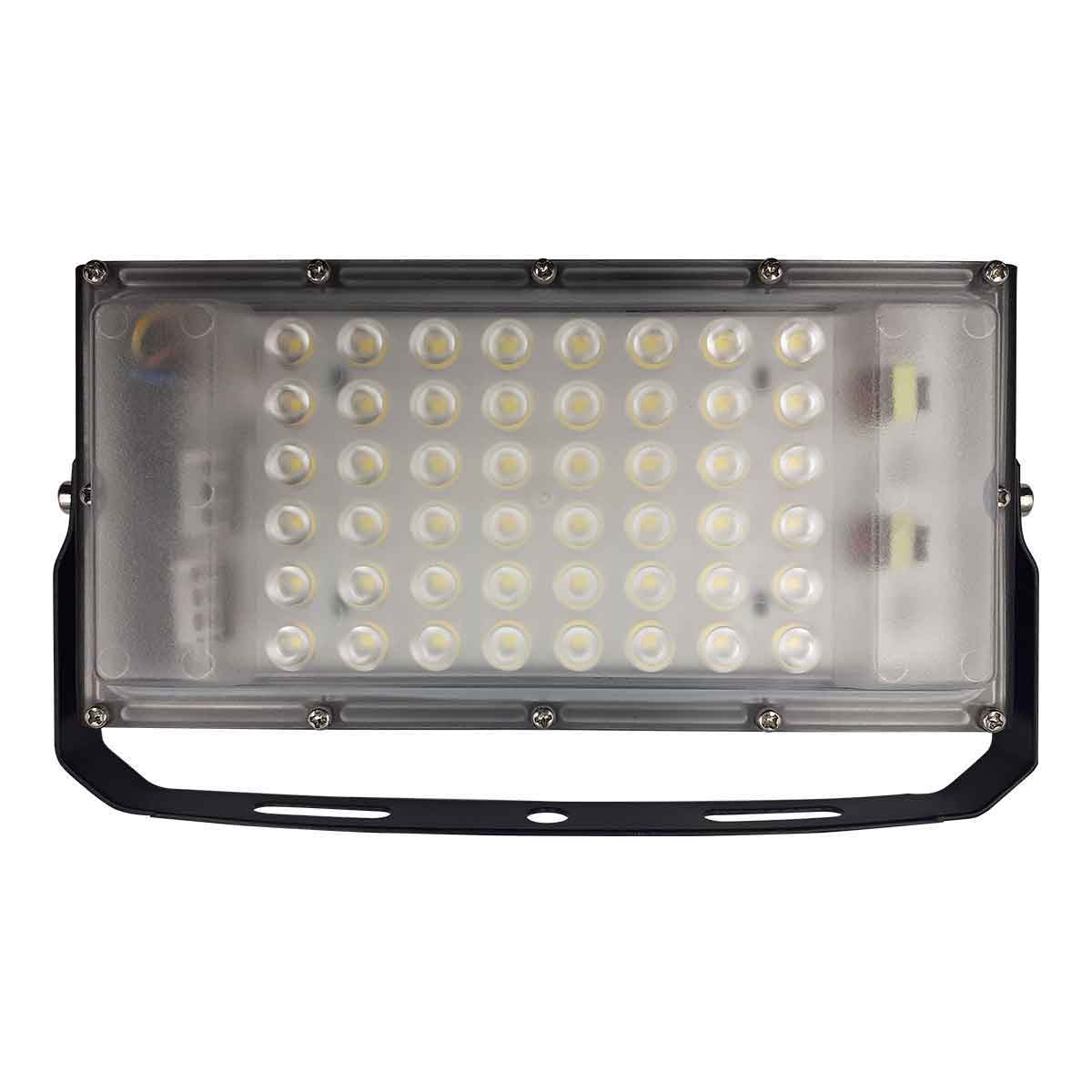 Lampara Led Reflector Megaluz 50W 3600lm Luz Dia Con Mica Opaca MEGALUZ Ferreabasto